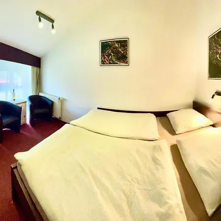 Tenis - Centrum بيت ضيافة 3*